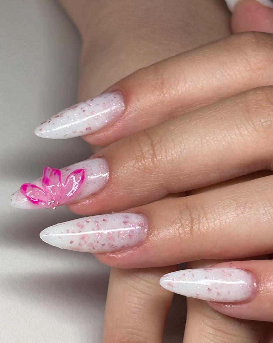 Manichiură pink flower